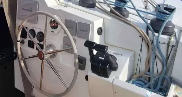 Fountaine Pajot Lucia 40