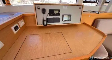 Lagoon  450 F