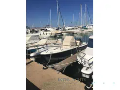 Kelt White Shark 225