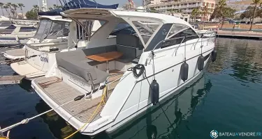 Sealine  S330