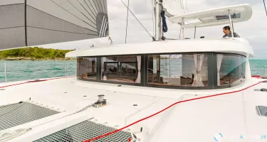 Lagoon  42
