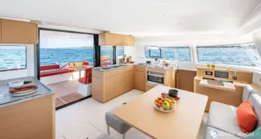 Excess Catamarans Excess 14