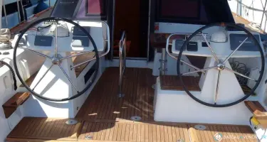 Beneteau Sense 43