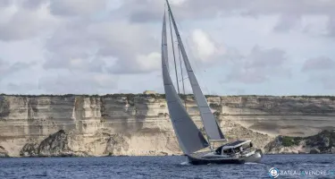 Jeanneau  65