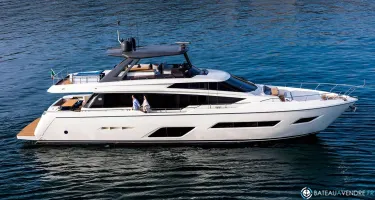 Ferretti  780
