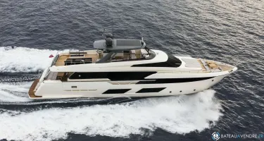 Ferretti  920