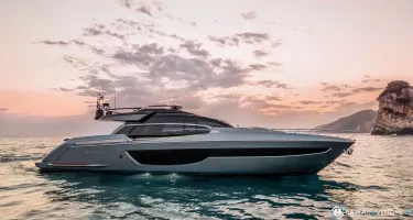 Riva Perseo 76