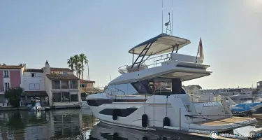 Prestige Yachts F4.9