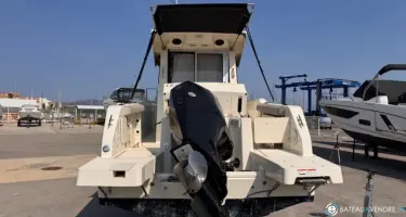 Quicksilver Activ 705 Pilothouse