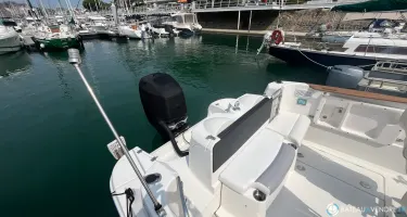 Quicksilver  720 Commander