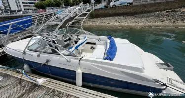 Bayliner  652 CU