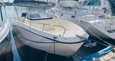 Quicksilver Activ 755 Open