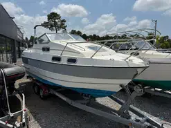Sealine  215