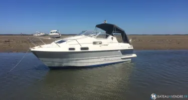Sealine  215