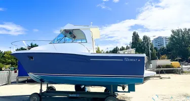 Beneteau Antares 7
