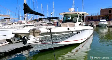 Boston Whaler  370 Outrage