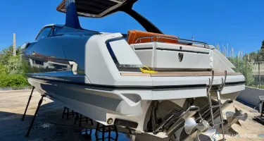 Fairline  33