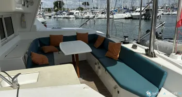 Lagoon  440