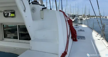 Lagoon  440