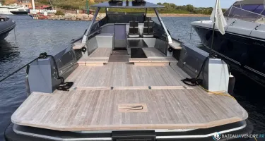 Wally Power 47