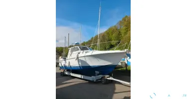 Beneteau Antares 860