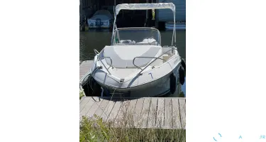 Quicksilver  635 WA Commander