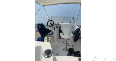 Quicksilver  635 WA Commander