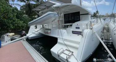 Lagoon  42