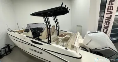 Quicksilver  805 Open