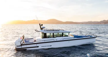 Axopar  37 XC Cross Cabin
