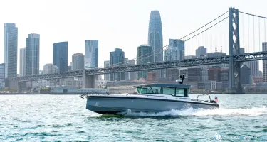 Axopar  37 XC Cross Cabin