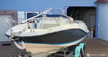 Quicksilver Activ 605 Open