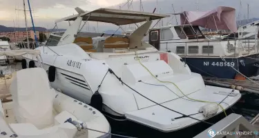 Carver Trojan 440 Express