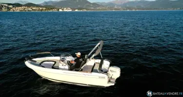 B2 Marine CAP FERRET 522 OPEN