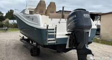 Jeanneau Cap Camarat 7.5 CC