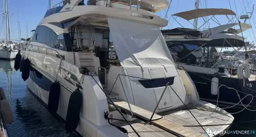 Cayman  F520