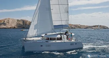 Lagoon  400