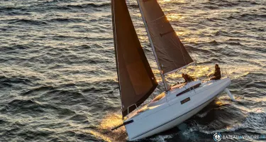 Beneteau First 30