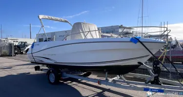 Jeanneau Cap Camarat 6.5 CC Serie 2