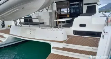 Lagoon  42