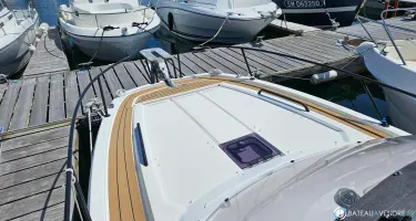 Beneteau Flyer 8 SUNdeck