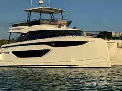 Prestige Yachts M48