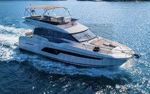 Prestige Yachts  520 Fly