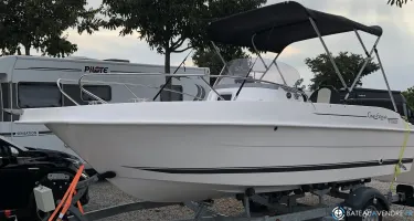 B2 Marine Cap Ferret 572 Open