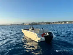 Invictus  190 FX