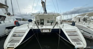 Lagoon  440