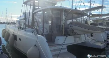 Lagoon  42