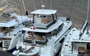 Prestige Yachts M48