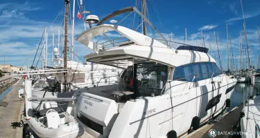 Jeanneau Prestige 560