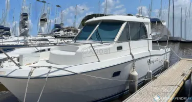 Beneteau Antares 760